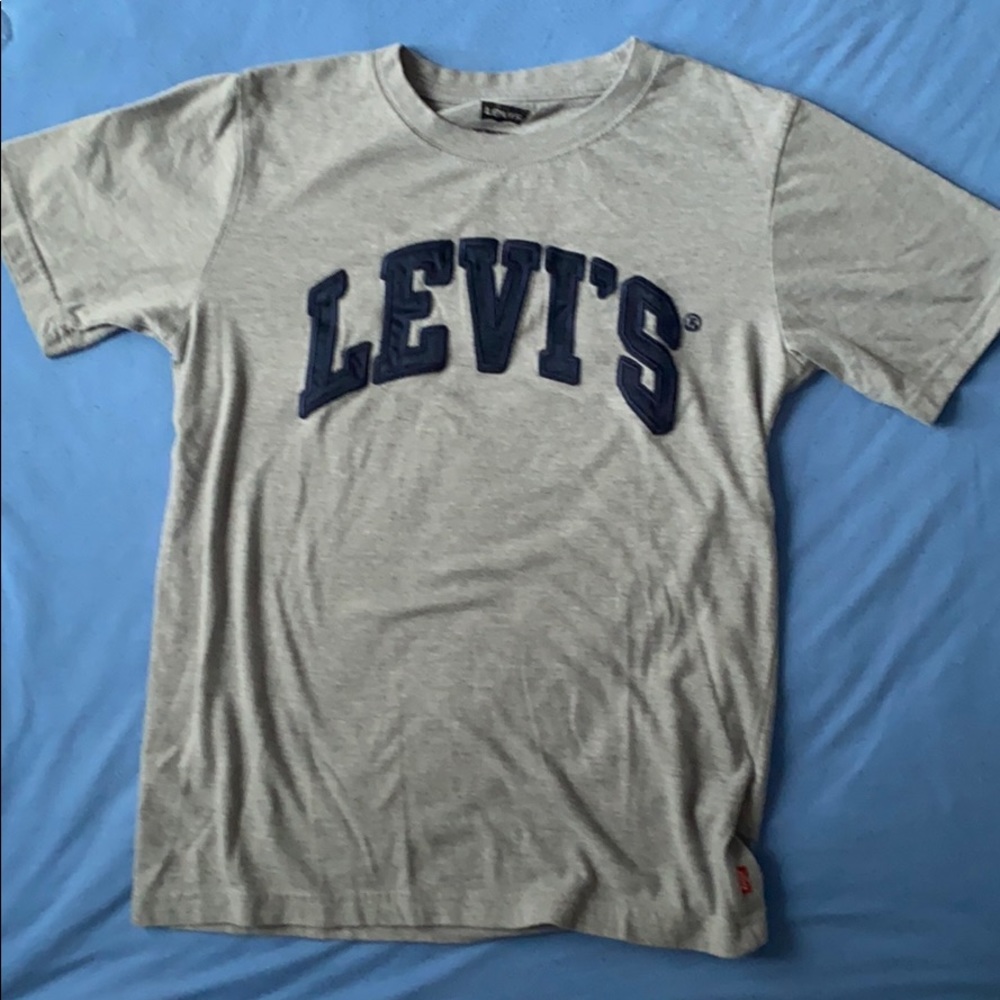 Levis t shirt